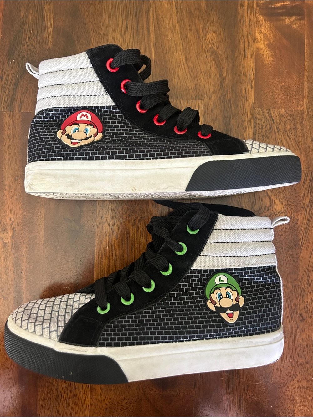 Ground Up Nintendo Super Mario High Top Sneakers Youth 2